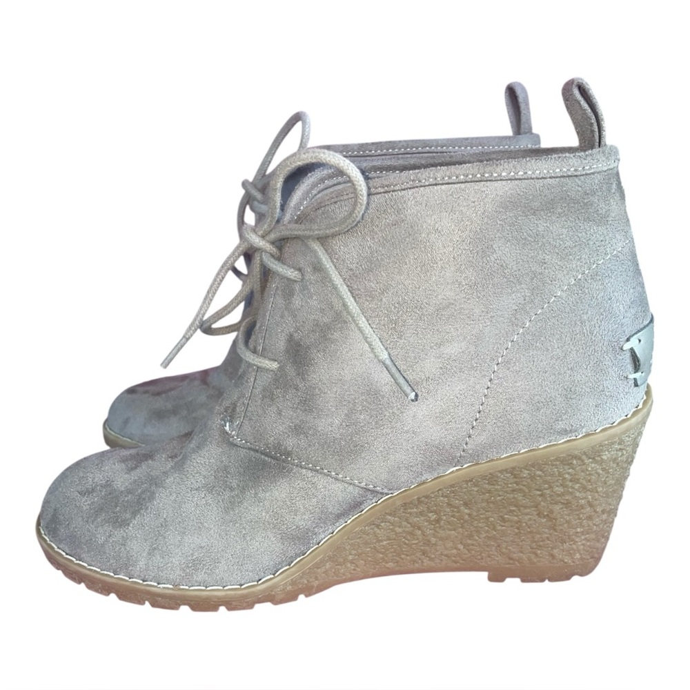 G.H. Bass & Co. Chukka Wedge Ankle Bootie Womans 7M Gray Stone Leather Lace Up
